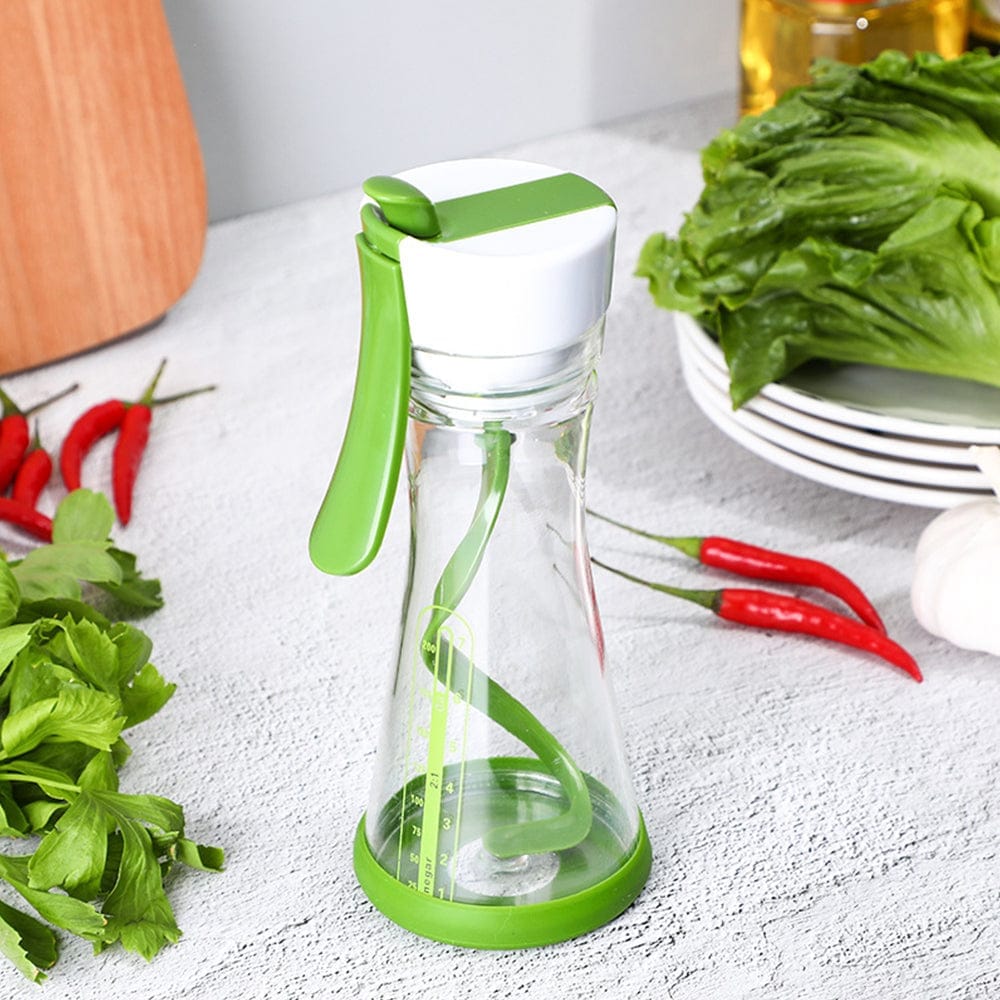 Manual Rotating Salad Dressing Stirring Cup