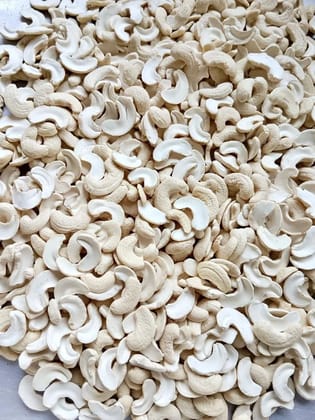 JH Split Cashew Nut 1 KG JH Split Cashew Nut 1 KG