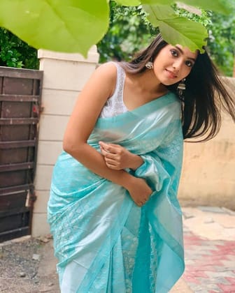 Zari Work Silk Saree With Blouse Piece