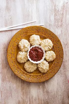 Cheese Steamed Corn Maida Momos[8 Pieces]