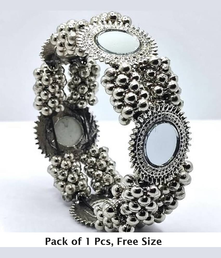 Samridhi DC Silver Bangle ( Pack of 1 )