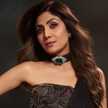 Shipa Shetty in Gazelle Choker
