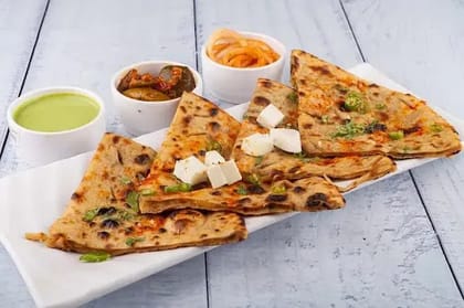 Paneer Paratha Combo