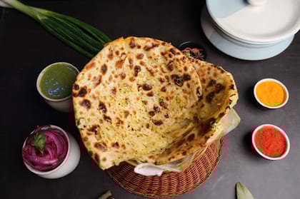 Tawa Mix Paratha With Curd And Pickle
