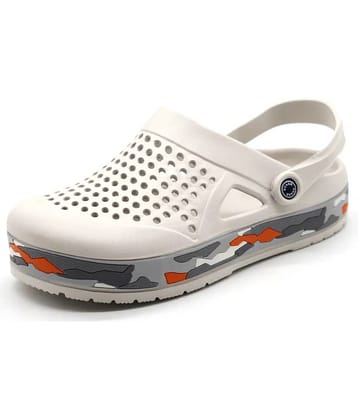 Svaar - Off White Men's Clogs
