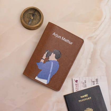PERSONALISED TRAVELER LENS PASSPORT COVER