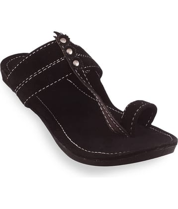 Apratim - Black Men's Kolhapuris