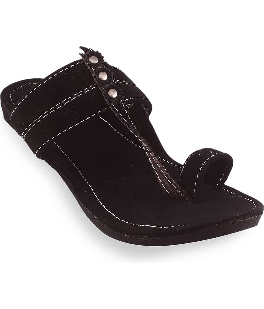 Apratim - Black Men's Kolhapuris