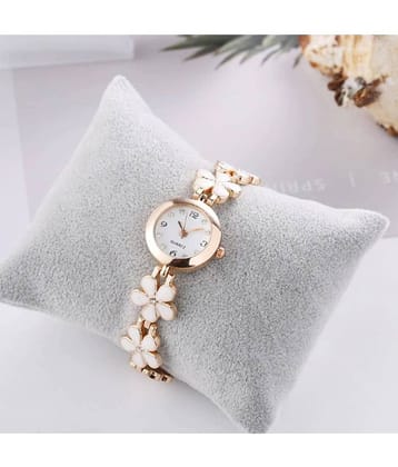 DECLASSE Rose Gold Metal Analog Womens Watch