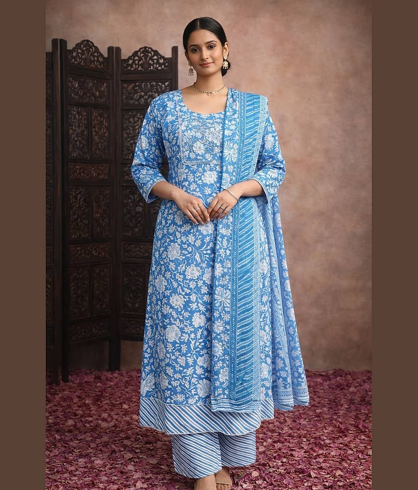 Aarika Women Cotton Printed Flared Kurti With Pants ( Blue )