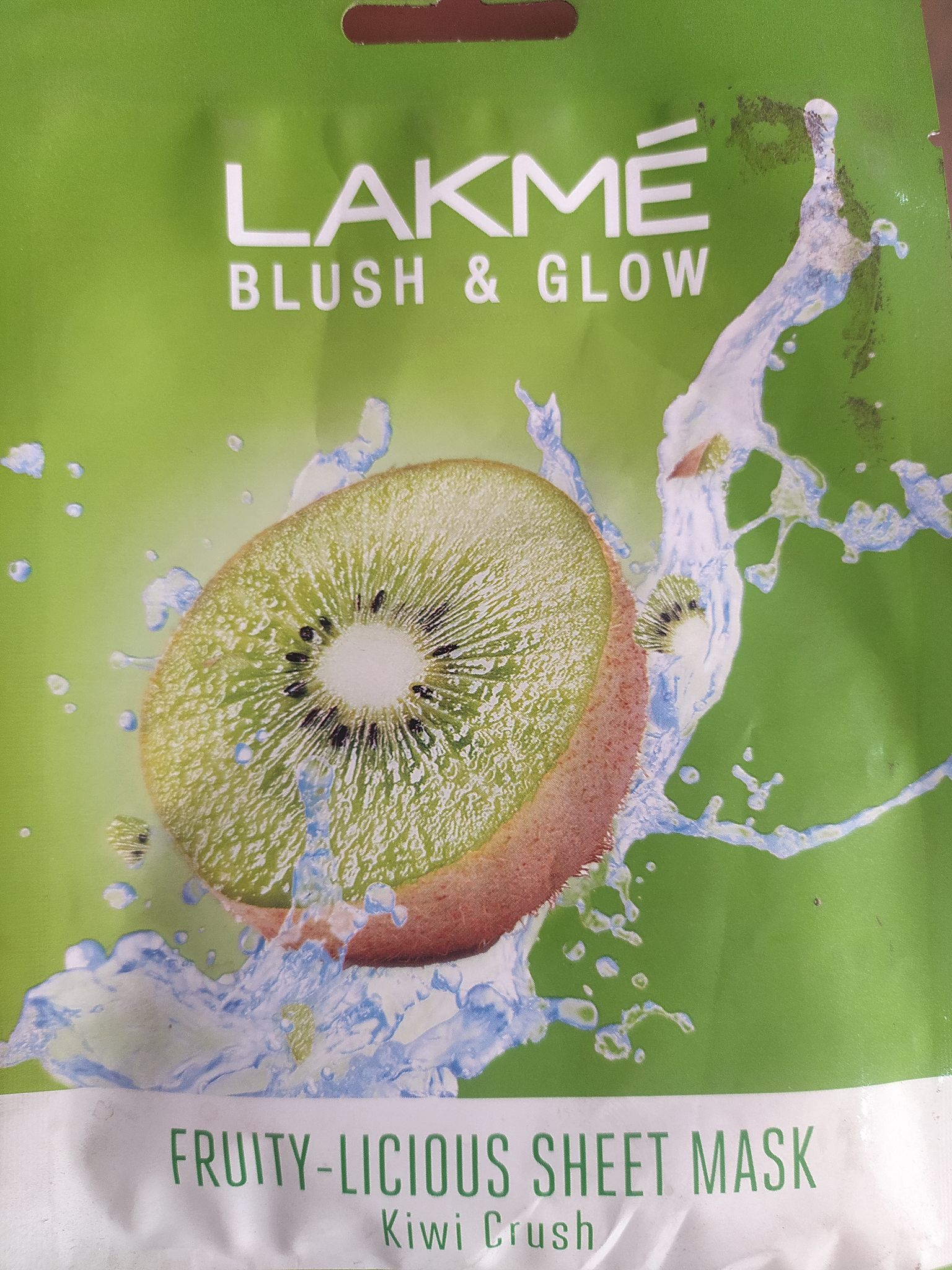 Lakmé Blush & glow Fruity-licious sheet mask Kiwi crush 