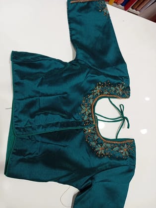 Elegant Floral Print Blouse Lakshmi Fashion