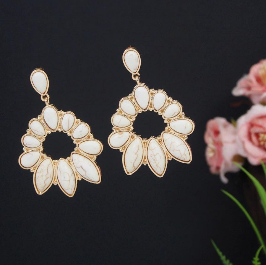 Antique Gold Plated Floral Fancy Earring- AER 3193