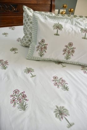 Palm Bliss Bedsheet, Soft Cotton, Tropical Vibes Super King (108 x 108) inches bedsheet