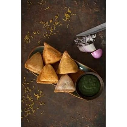 Veg Samosa Platter (8 Pcs)