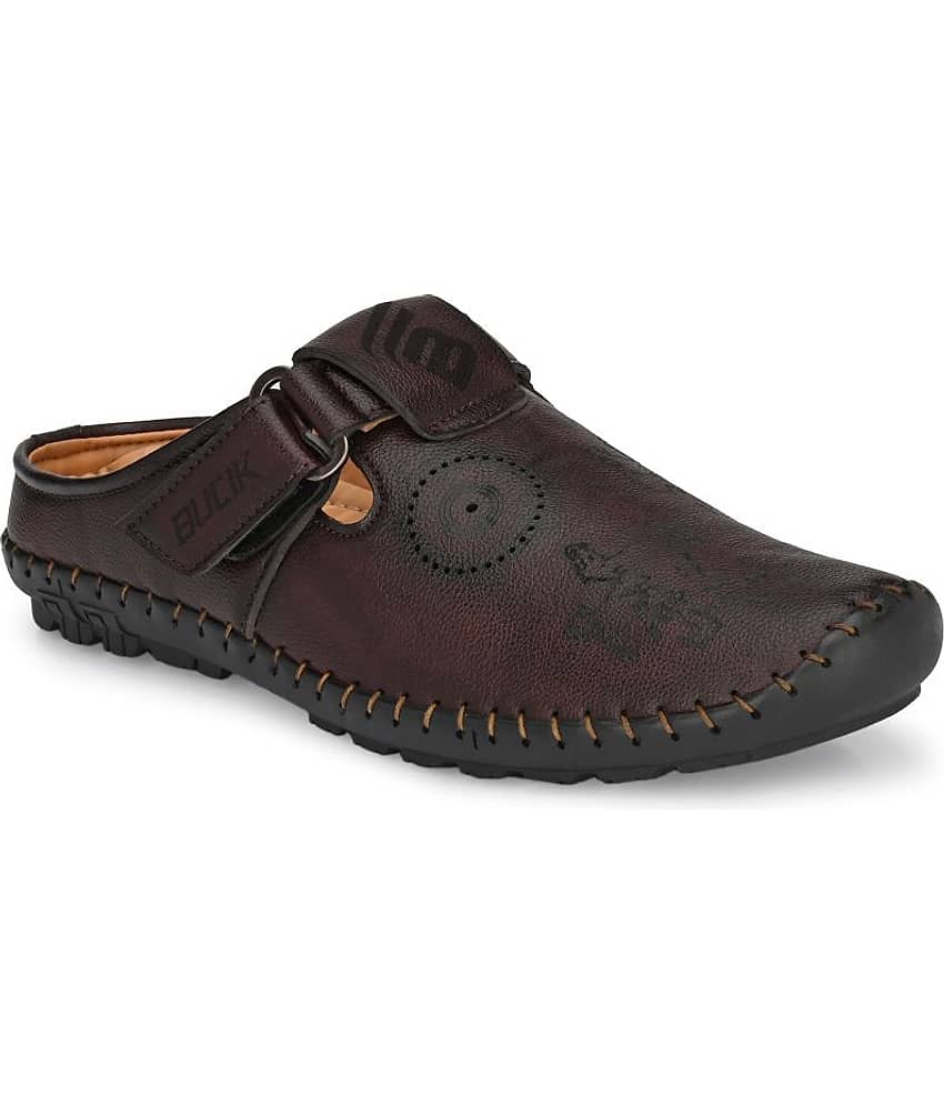 Bucik Brown Synthetic Leather Sandals