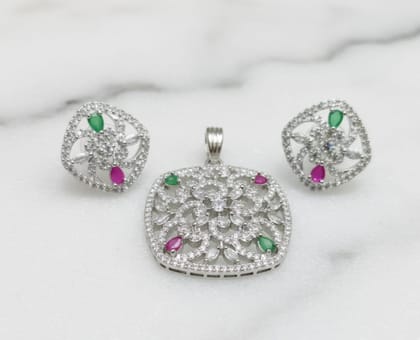 Pendant with earrings Pendant with earrings