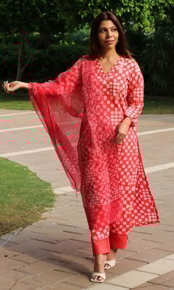 Cotton Handblock Carrot Suit Set with Kota Handblock Dupatta-XXS
