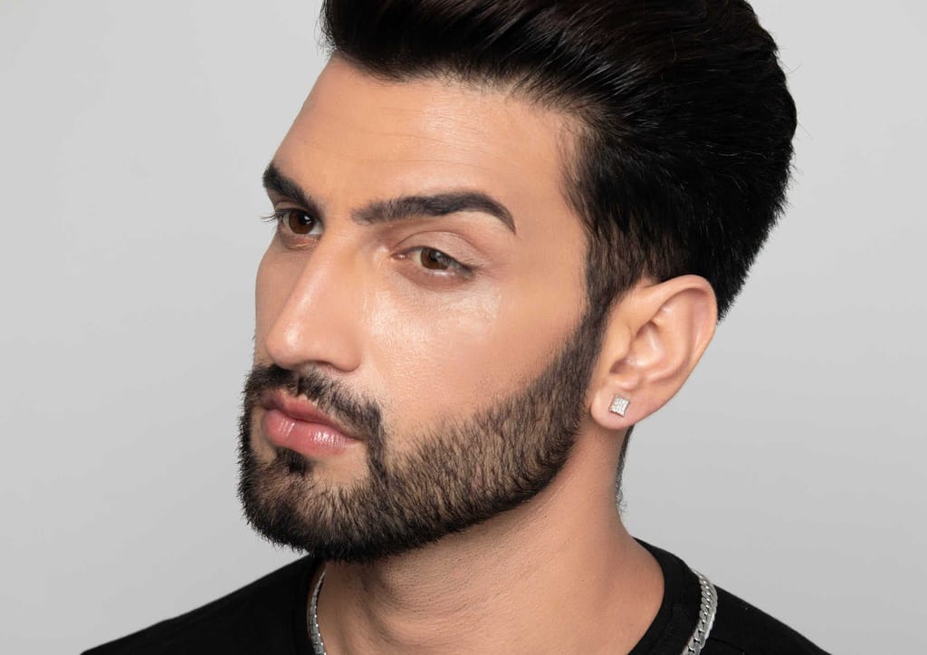 Inverted Grace Ear Stud For Men (1 Pc Only)