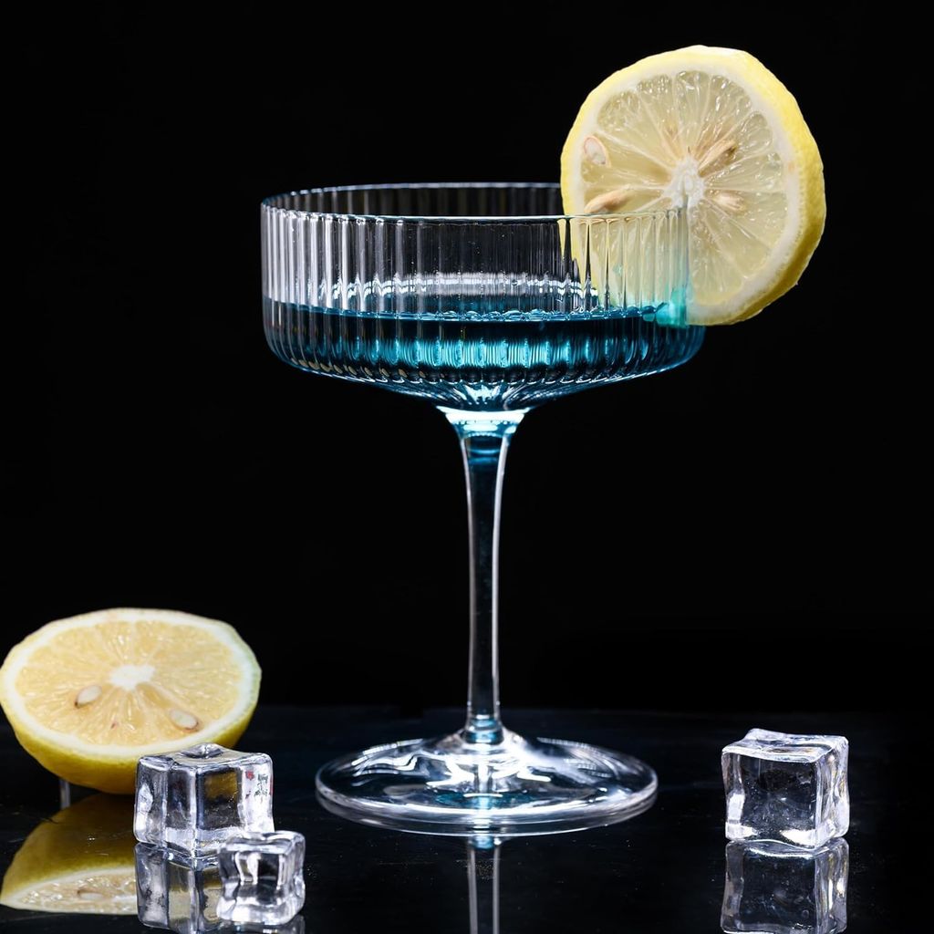 Timeless European Hurricane Glasses Cocktail Glasses, Ideal for Wine,Juice, Smoothies, Cocktail,Mocktail,Suitable for Home, Restaurants Unique Modern Design(200 Ml)