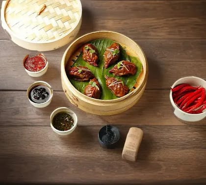 Bawaal Chicken Momos