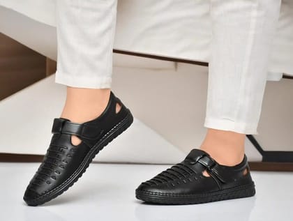 WUGO::Latest Fabulous Men Sandals|Roman Sandals/Outdoor Sandal For Men's & Boys-101-Sandal-BLK WUGO::Latest Fabulous Men Sandals|Roman Sandals/Outdoor Sandal For Men's & Boys-101-Sandal-BLK