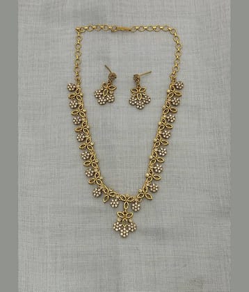 ROFARWORD Gold Brass Necklace Set ( Pack of 1 )