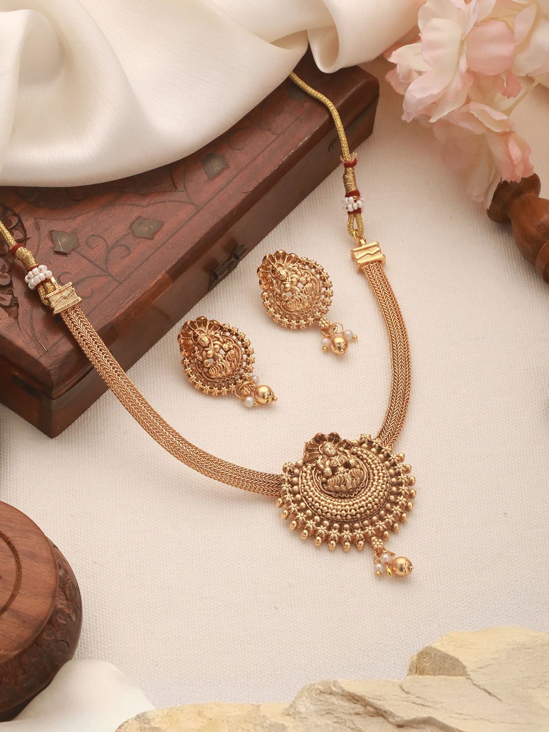 Gold Polish Flexible Brass Chain  Minimal Temple Lakshmiji Jewellery Set