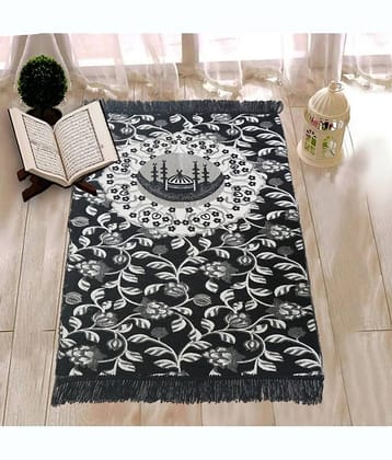 FURNISHING HUT Black Single Anti-skid Velvet Prayer Mat ( 106 X 68 cm )