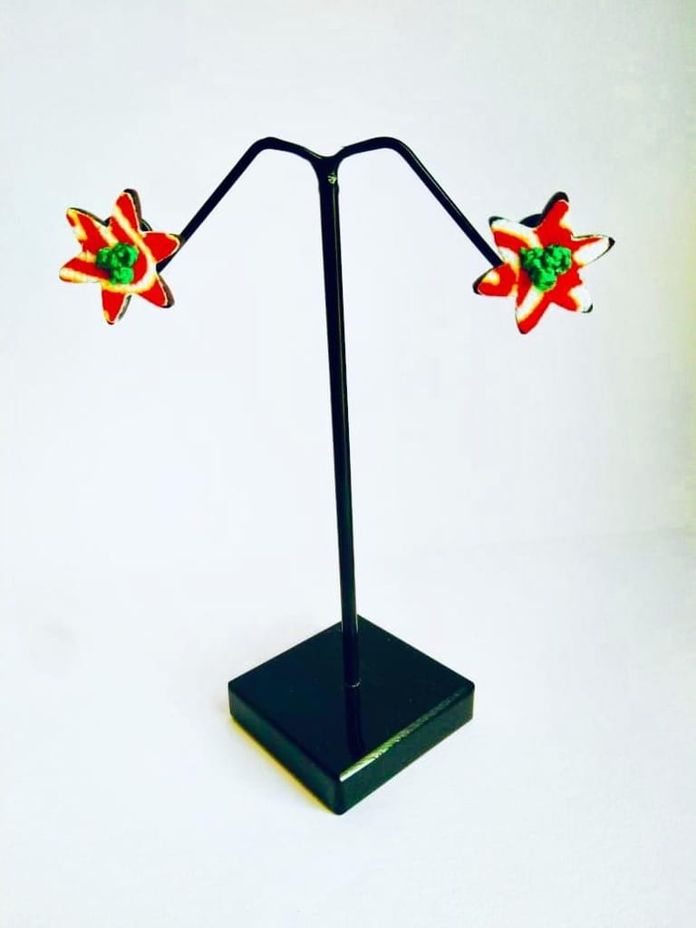 STAR-STUDDED Classic Studs