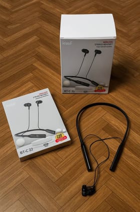 LK Gold BT-C-22 Wireless Bluetooth Neckband Earphones with Mic, Deep Bass Stereo Sound, Magnetic Earbuds & Long Battery Life LK Gold BT-C-22 Wireless Bluetooth Neckband Earphones with Mic, Deep Bass Stereo Sound, Magnetic Earbuds & Long Battery Life