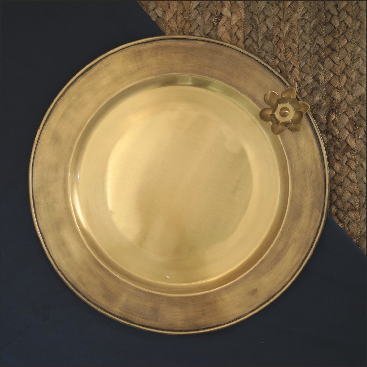 SUNEHARI POOJA PLATE LARGE-GOLD / PURE BRASS / 1 PLATE