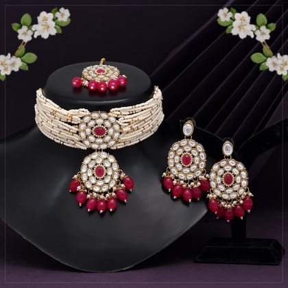 Rani Color Choker Kundan Necklace Set-Necklace Length: 16.00 CM x Width: 8.00 CM / Rani / Alloy With Good Quality Gold Plated