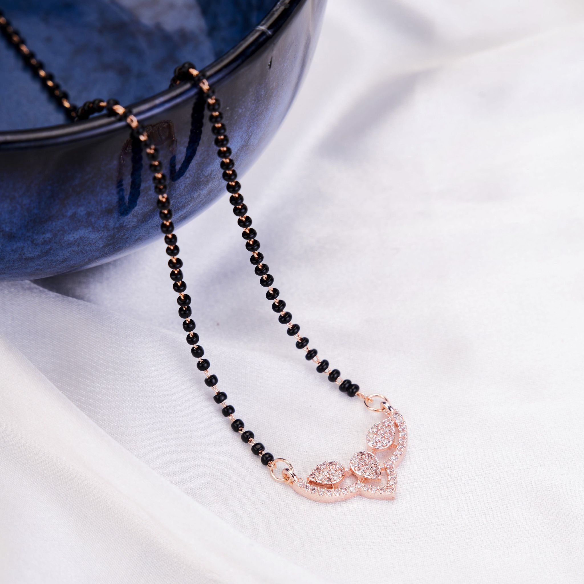 Aurora's Blush Mangalsutra-White / Rose Gold / 18"