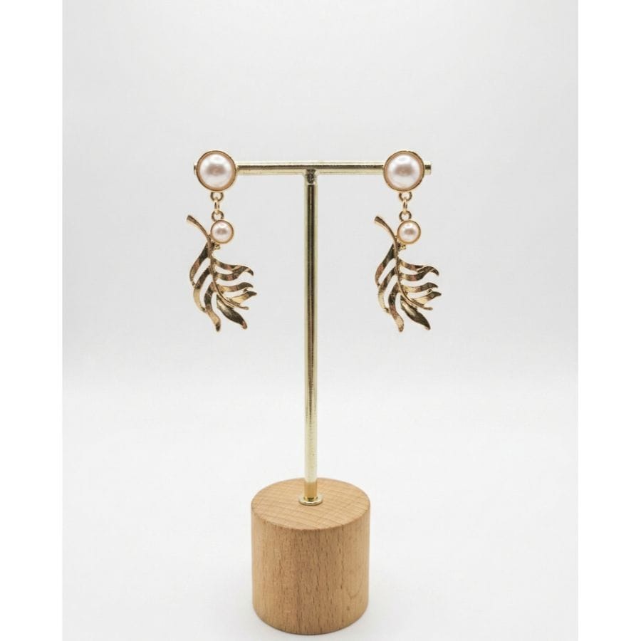 Earrings Gold-Toned Metallic Leaf