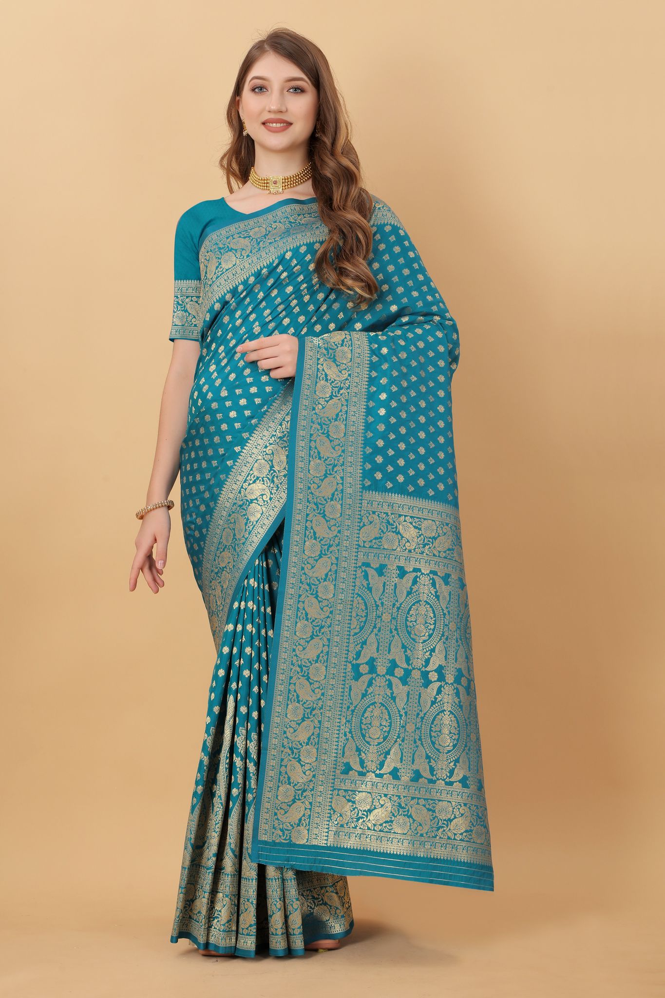 Yavira silk Women's Blue Handwoven Silk Blend Saree