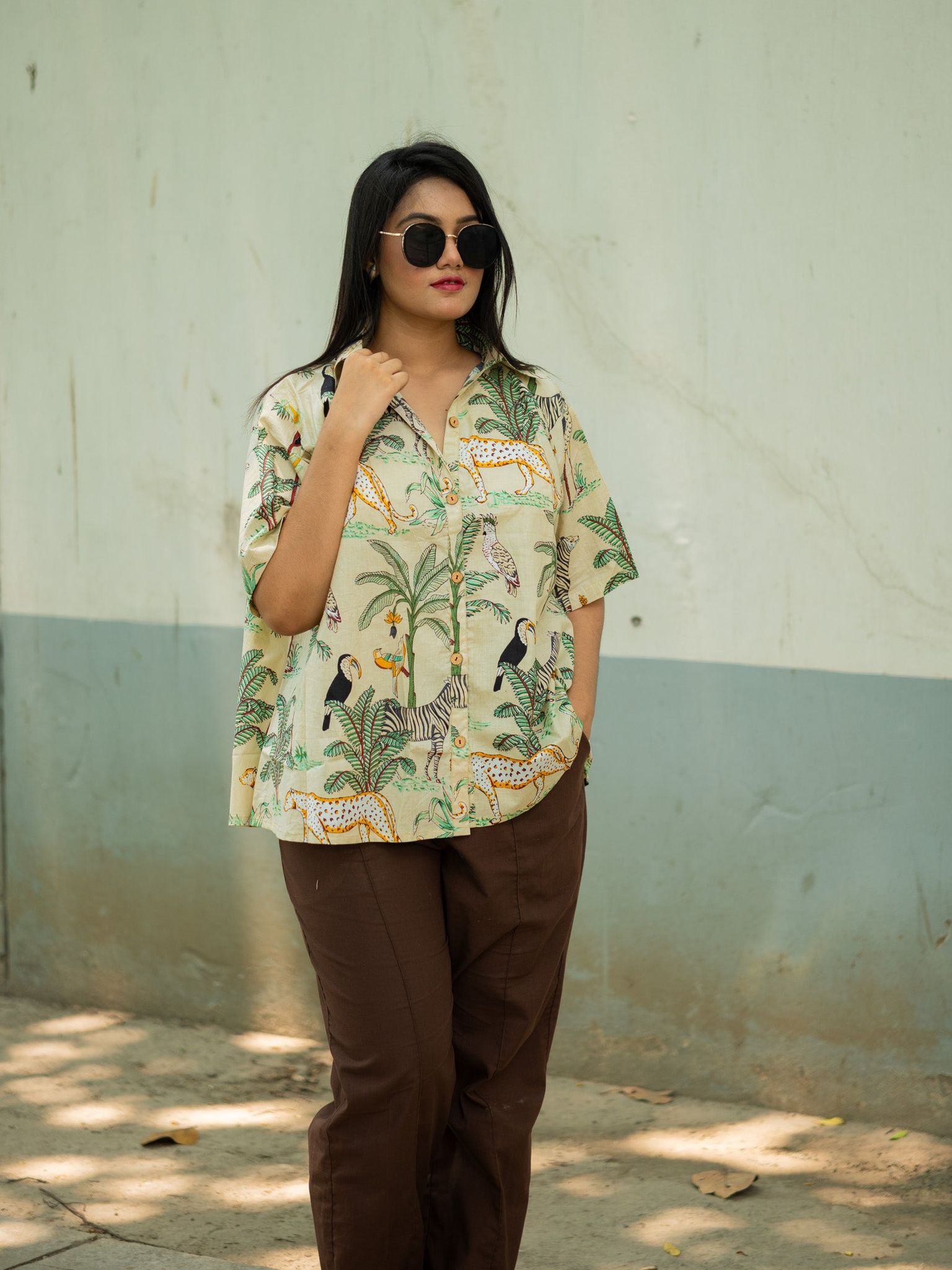 Cream printed shirt-M