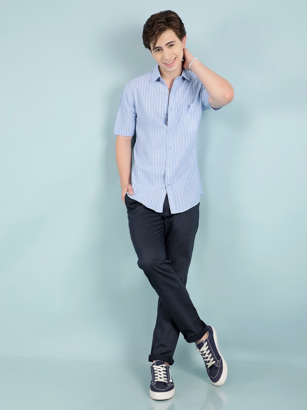 Blue Verticle Striped Shirt-L / Blue