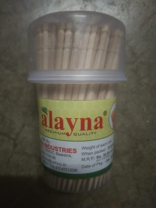 Alayna tooth pick