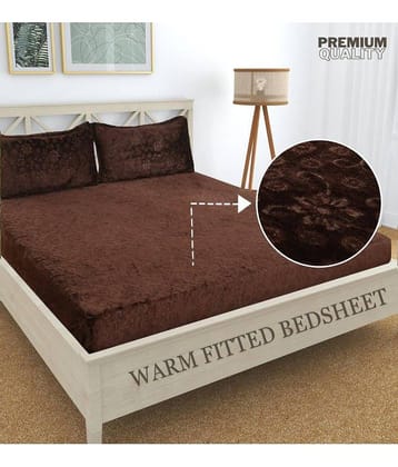 Apala Woollen Floral 1 Bedsheet with 2 Pillow Covers - Brown