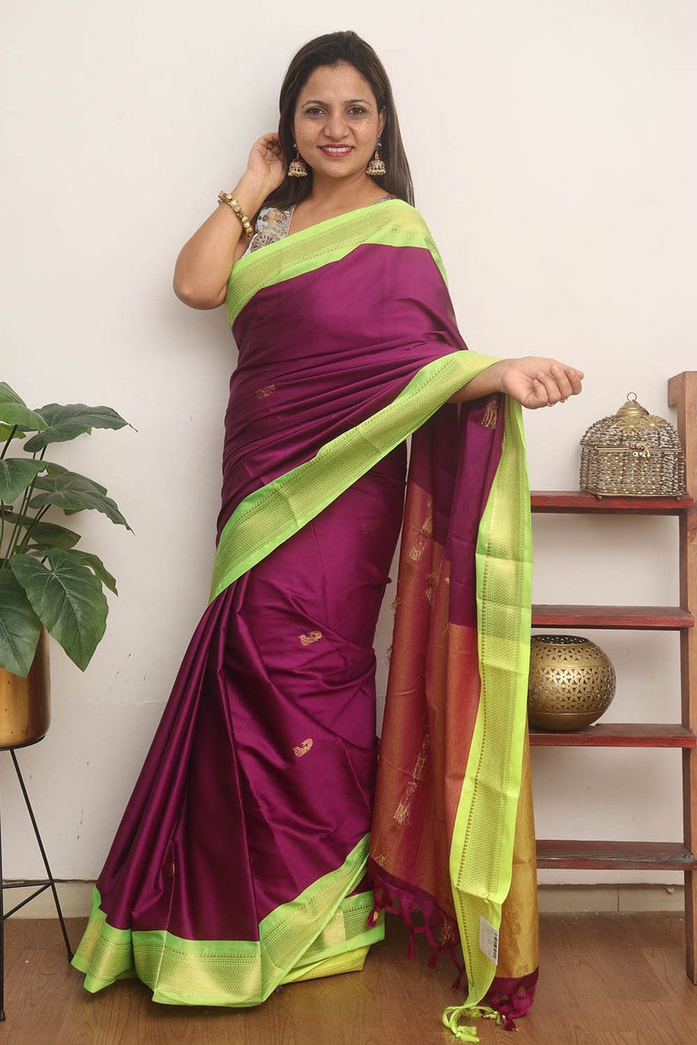 Trending Pathani Kanjivaram Silk Woven saree