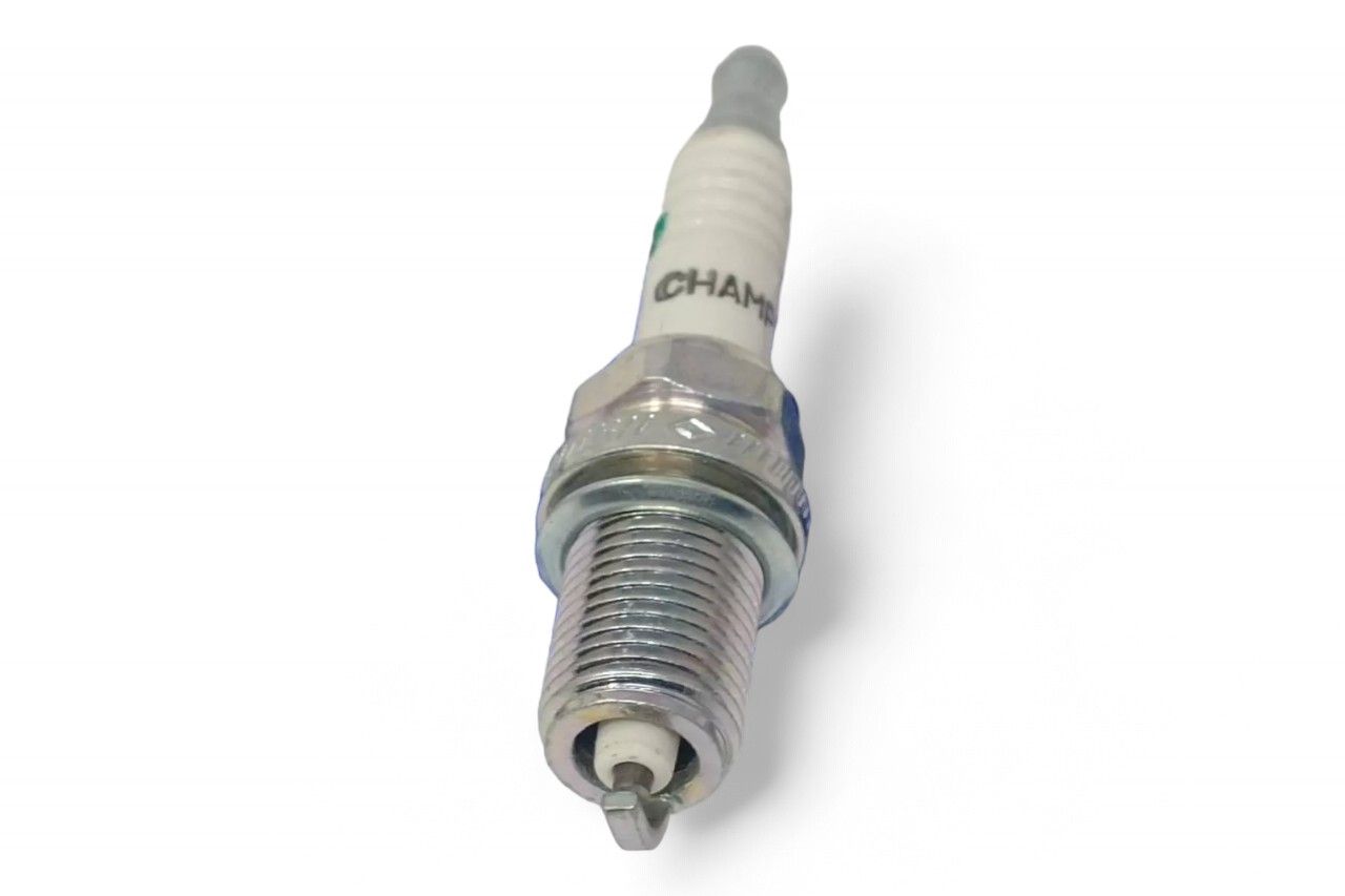 Champion Spark Plug AV649202