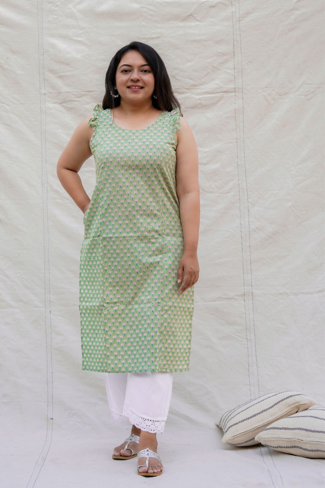 Sequence Green Floral Sleeveless Cotton Kurta-XS