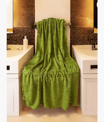 Finesse Decor Pack of 1 Microfibre 325 -GSM Bath Towel ( Green )
