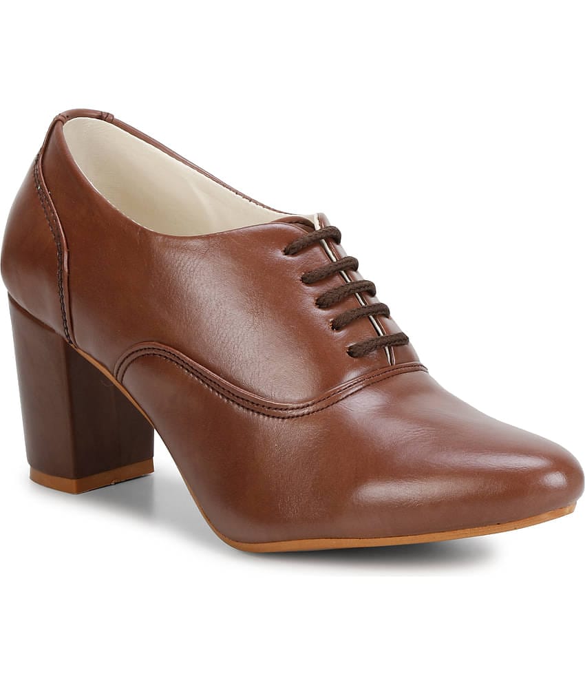 Commander - Brown Women's Pumps Boots