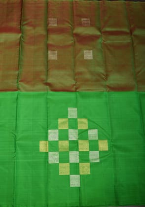 Green Dual tone half and half Kanjivaram Borderless Saree with Square motifs| SILK MARK CERTIFIED