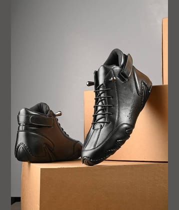 KARADDI Brown Men's Outdoor Shoes