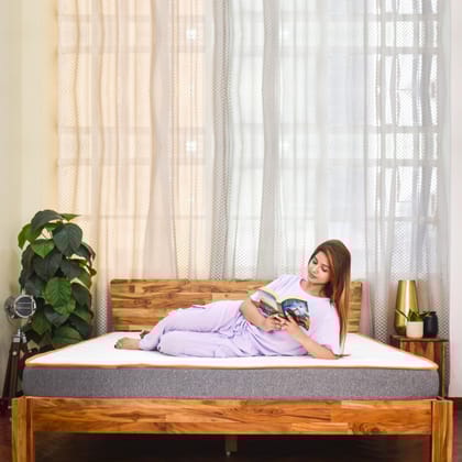 Usha Shriram 7-Zone Dual-Hard and Soft 8 inch Queen High Resilience (HR) Foam Mattress (L x W: 72 inch x 48 inch)