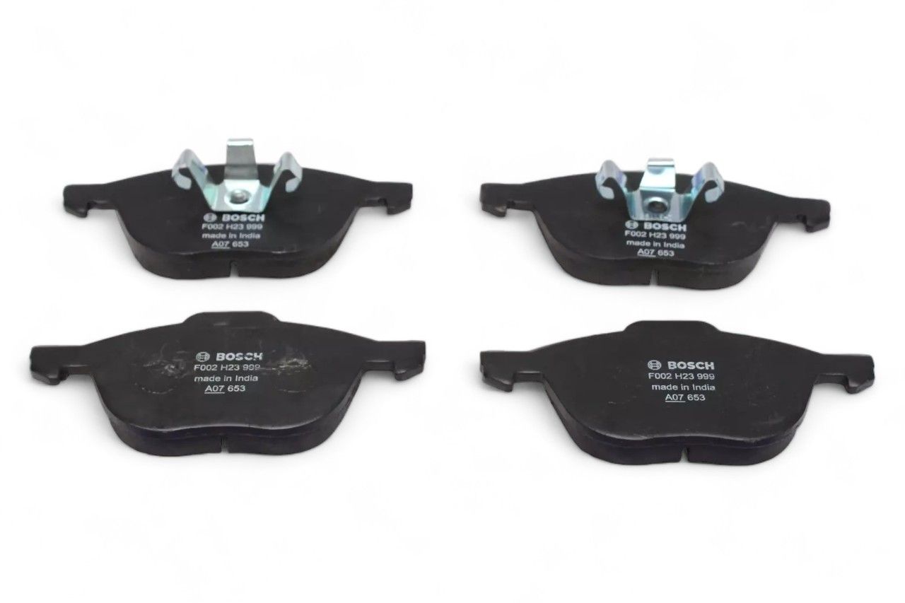 Bosch Front Brake Pad Set AV882363