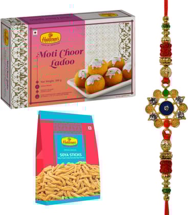 Haldiram's Nagpur Moti Choor Ladoo 500gm, SOYA Sticks(200 gm) With Premium Rakhi Gold Gift Box (Multicolor)